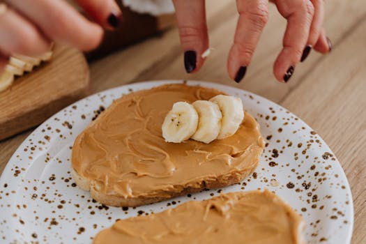 banana with peanut butter