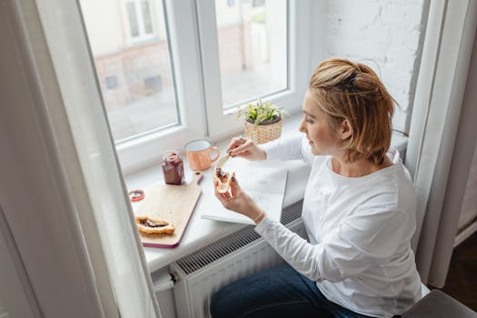 healthy meal during eating window