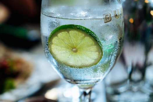 Refreshing mineral water with lemon